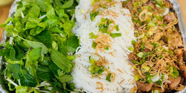 Vermicelli Grilled Pork Tray