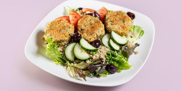 Feeling Falafel Salad