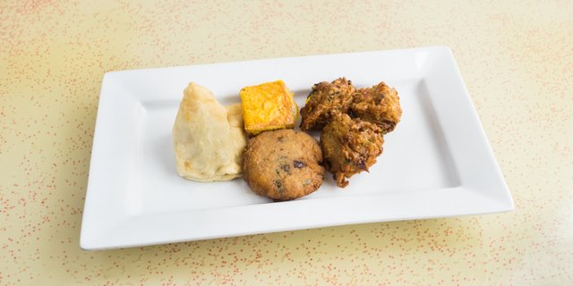 Mela Vegetarian Platter