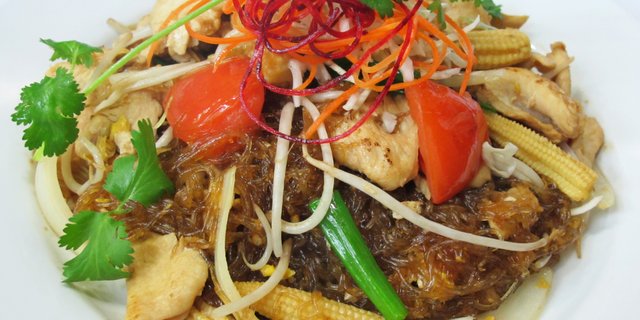 Pad Woon Sen Noodles