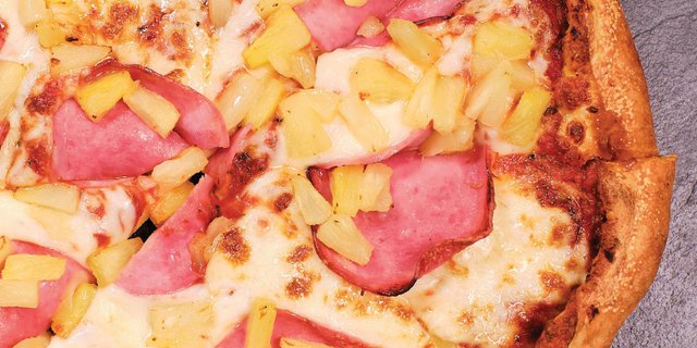Hawaiian Pizza
