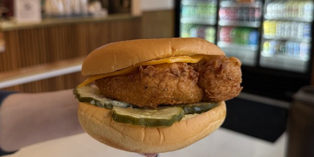 Classic Chicken Sandwich
