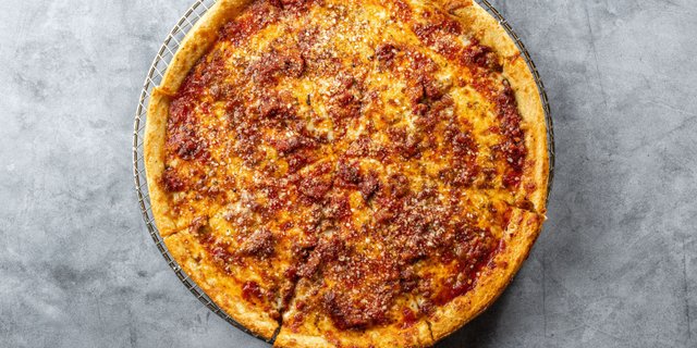Chicago Cub Classic Pizza