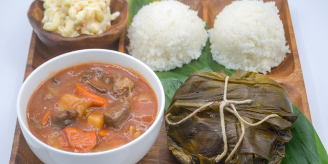 Lau Lau, Beef Stew & Mac Salad