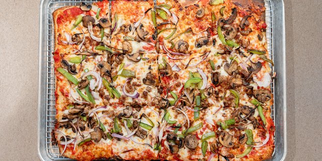 Beasty Boy Pizza