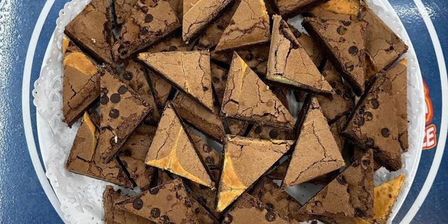 Assorted Brownies Tray