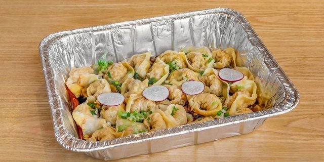 Chicken & Shrimp Wontons With Chili Sauce Tray