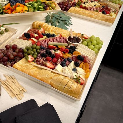 Drop Off Grazing Table for 30