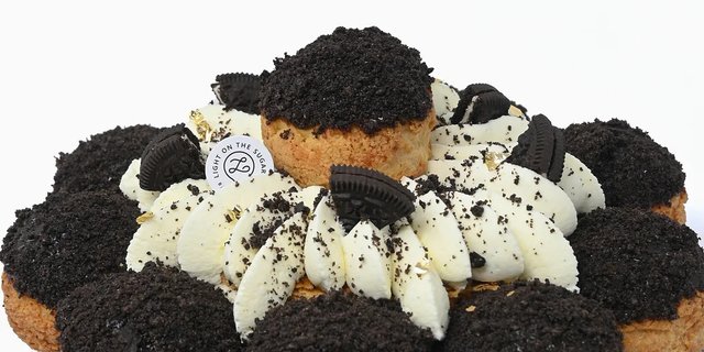 Cookies & Cream Puff Cake