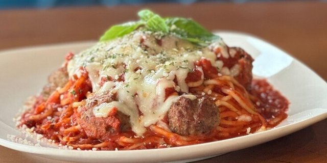 Spaghetti W/ Meatballs Tray