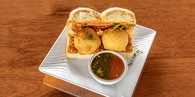 Mumbai Vada Pav