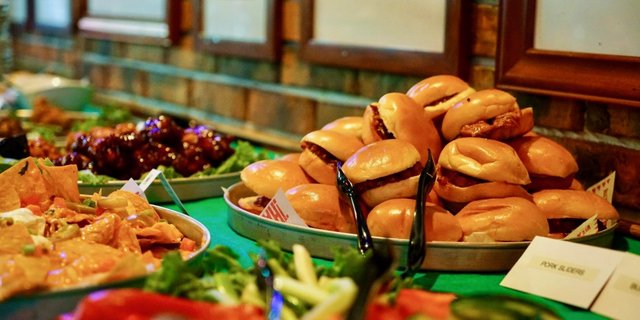 Pulled Pork Sliders