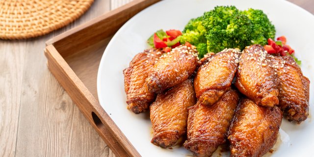 Dry-Fried Chicken Wings