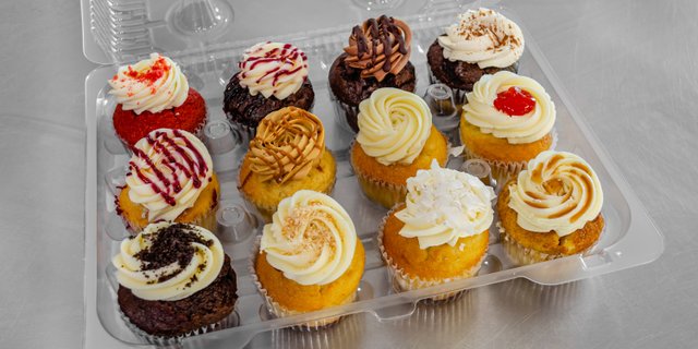 Build Your Own 12-Pack of Cupcakes