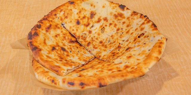 Dried Fruit Naan