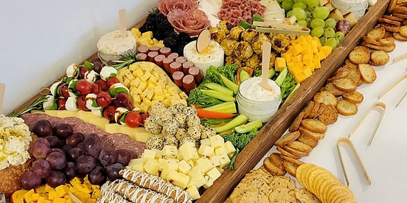 4 Foot Grazing Table