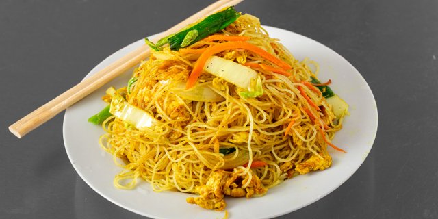 Chicken Fried Rice Noodles