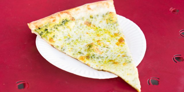Pestolicious Pizza