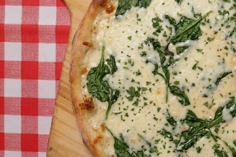 Alfredo Pizza