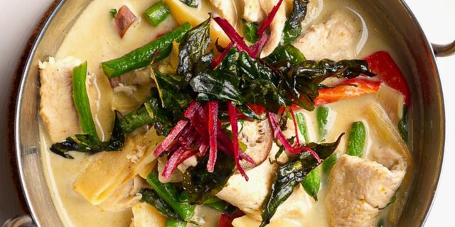 Green Curry Chicken