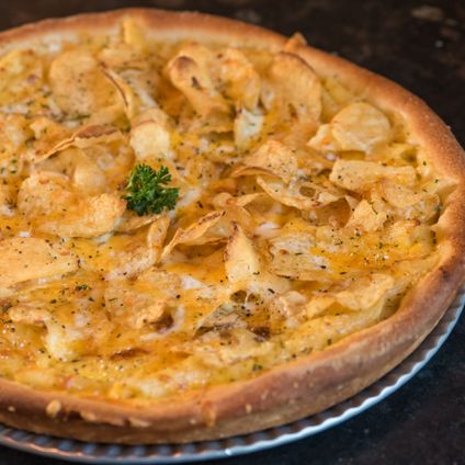 Downtown Mac & Cheese Pizza