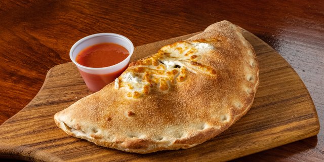 Pepperoni Calzone