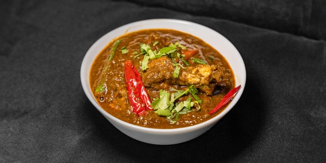 Gongura Bone-In Chicken Curry