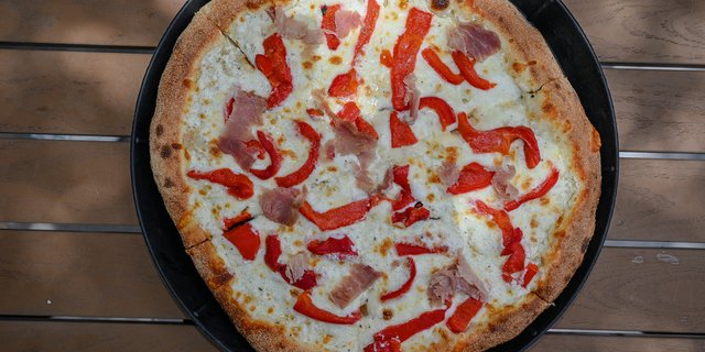 Bellissimo Prosciutto Pizza