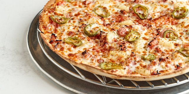 Hawaiian Hottie Pizza
