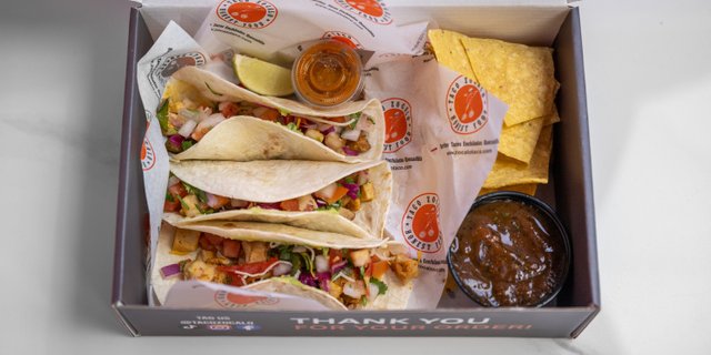 Grilled Chicken Taco Boxed Lunch