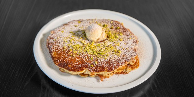 Pistachio Buttermilk Pancakes