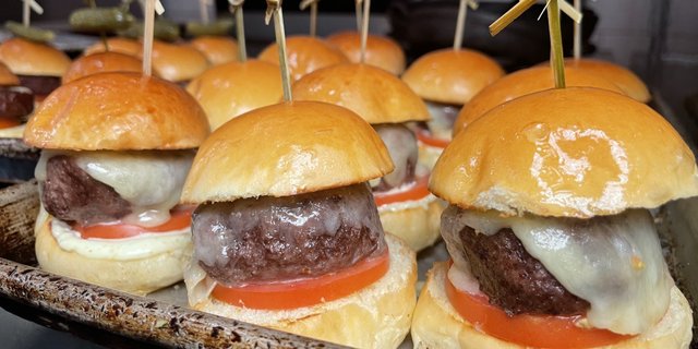Classic Beef Sliders