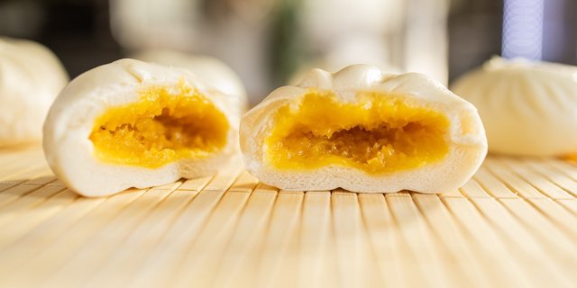 Steamed Custard Buns