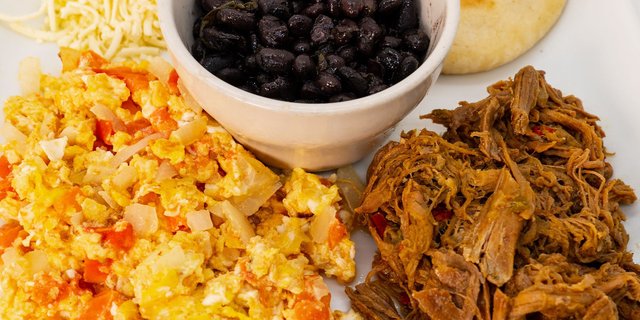 Desayuno Criollo Regular