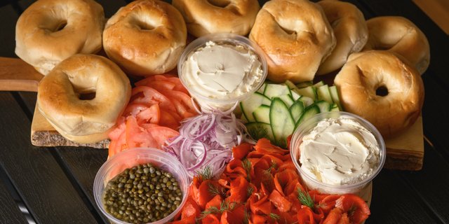 Nova Bagel Platter