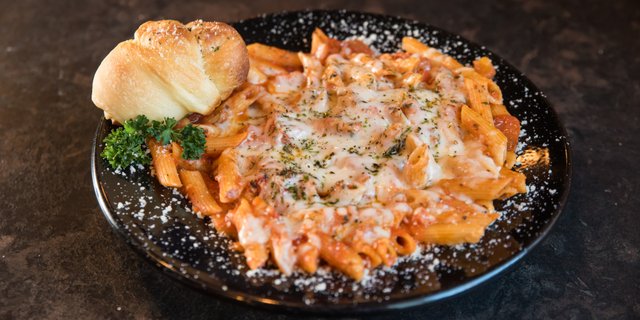 Guys-N-Dolls Baked Penne