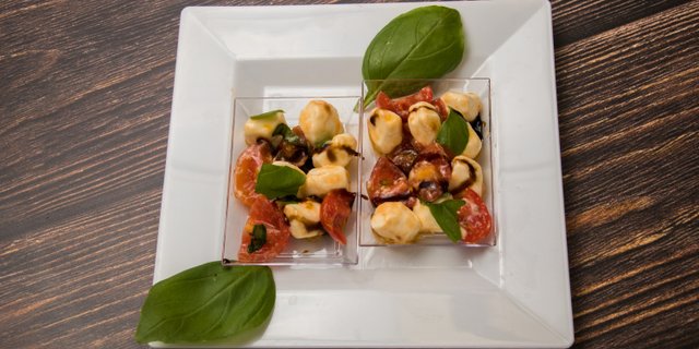 Caprese Bite