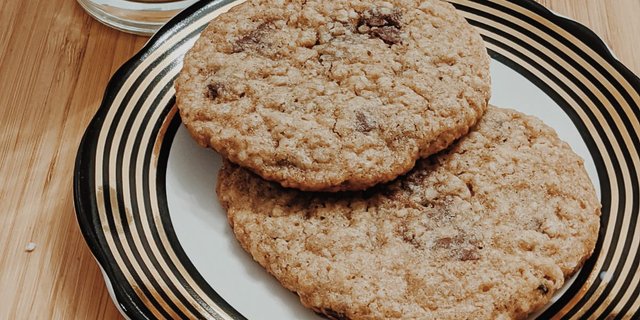 Oatmeal Chocolate Chai Cookies