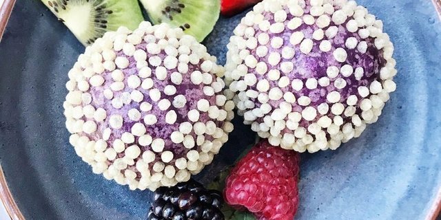 Blueberry Mochi Ball