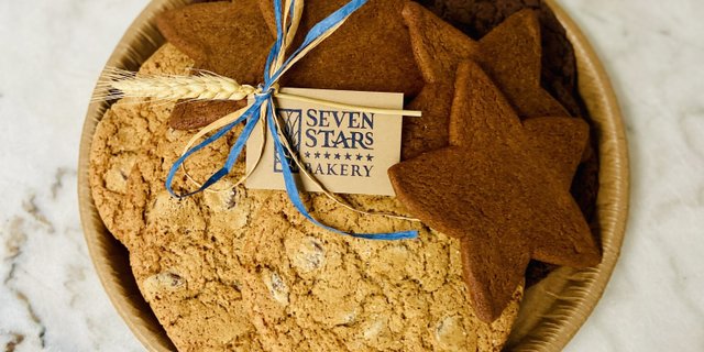Signature Cookie Platters