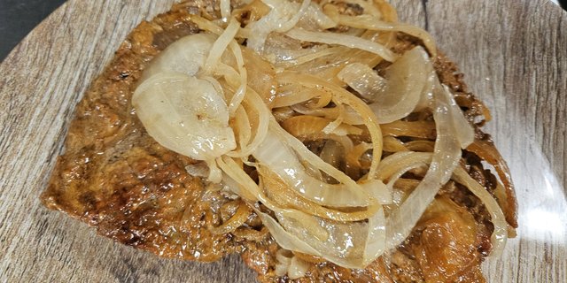 Bistec Encebollado w/ Two Sides