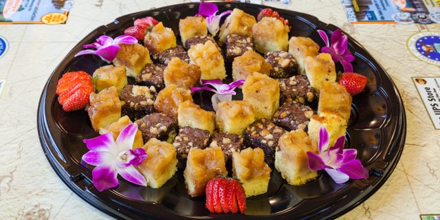 Pac Island Dessert Duo