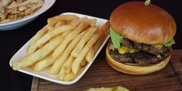 Colossal Burger