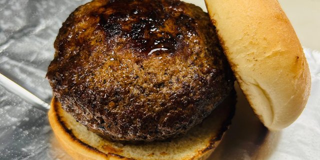 Amy Stuffed Burger