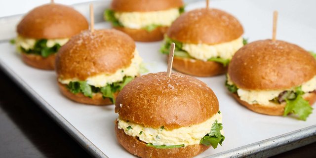 6 Egg Salad Mini Sandwiches