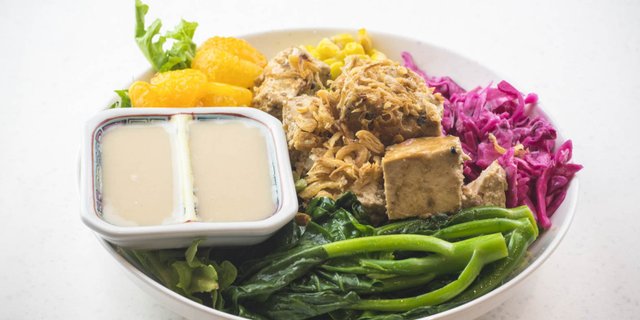 Mandarin Tofu Salad Bowl
