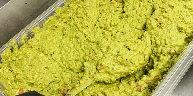 Chips & Guacamole