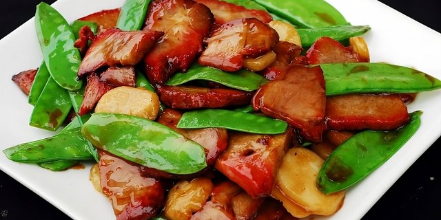 BBQ Pork w/ Snow Peas