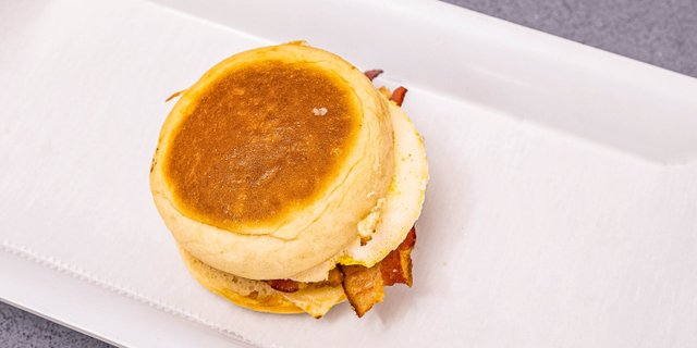 Egg & Bacon Sandwich