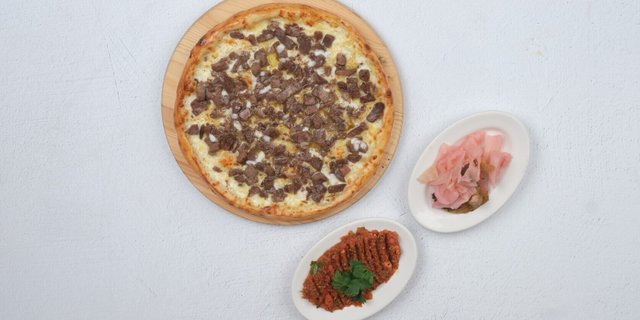 Sautéed Meat Pide